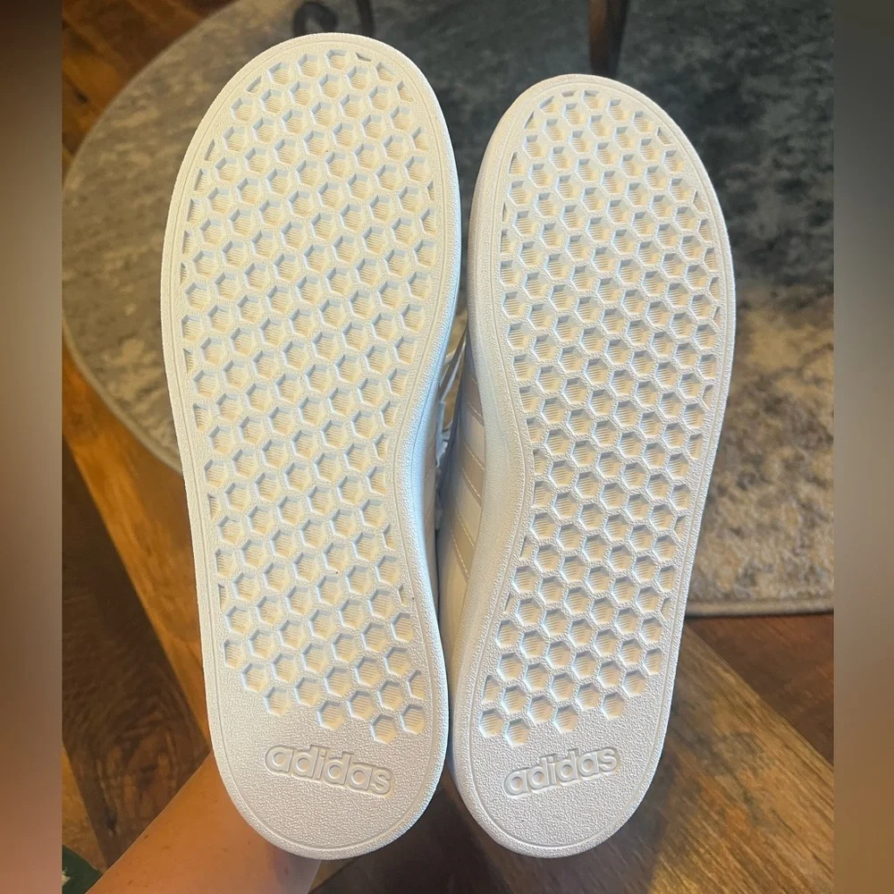 BNWT Kids Grand Court 2.0 Big Kid Sneakers Size 6.5 - Picture 7 of 7